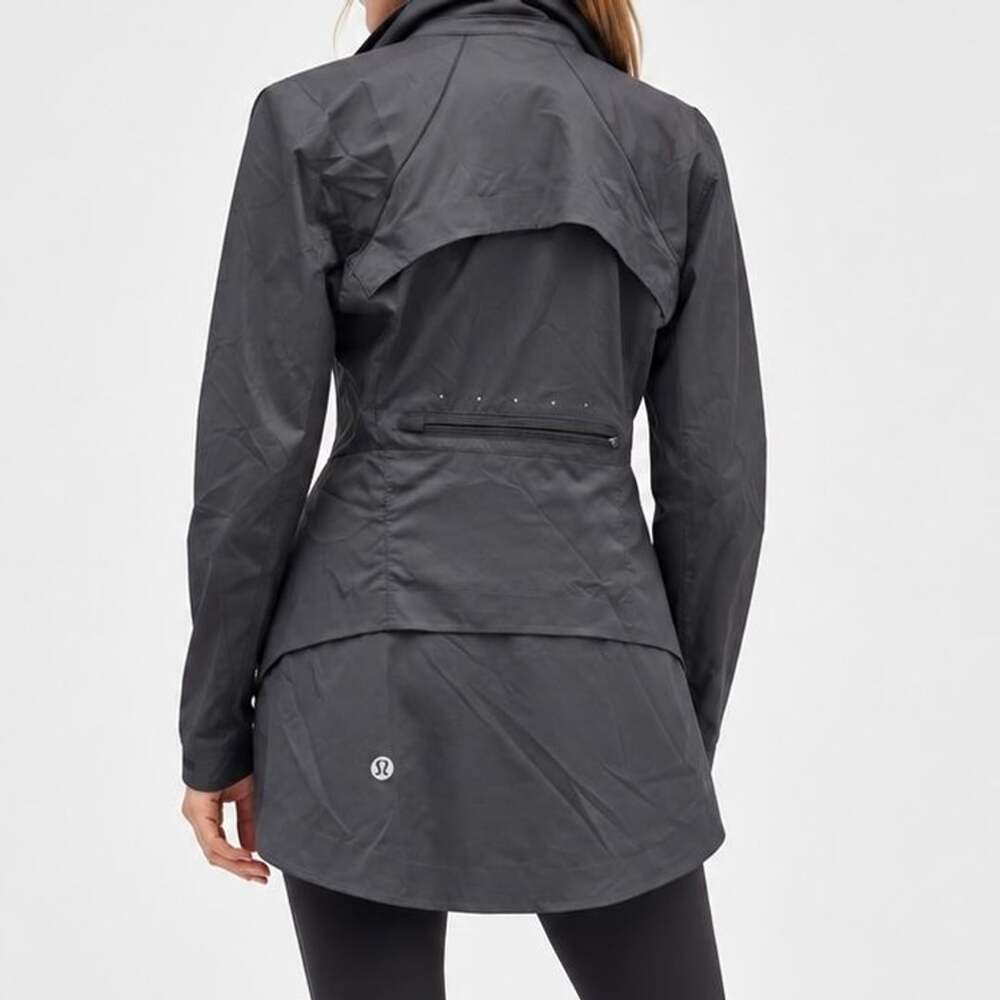 Lululemon Goal Smasher Jacket Black size 2
